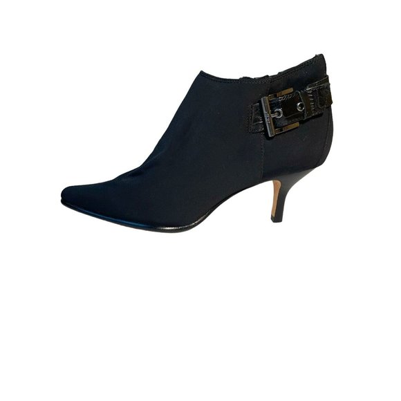 Donald Pliner Booties Size 8 M Black Lexie 2” Heel Pointed Toe Zipper Fabric - Picture 1 of 13